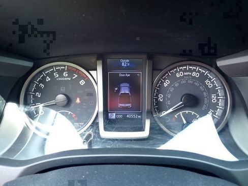 Used 2021 Toyota Tacoma TRD Sport AWD/4WD image 26