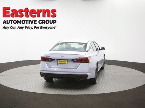 Used 2025 Nissan Altima 2.5 SR w/ SR Premium Package AWD/4WD image 39