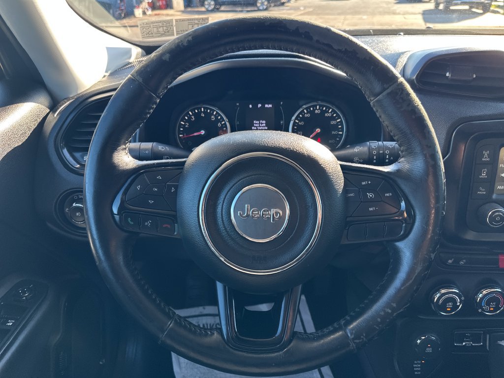 Used 2017 Jeep Renegade Altitude AWD/4WD image 26