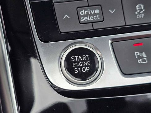 Certified 2023 Audi Q7 2.0T Premium Plus AWD/4WD image 36