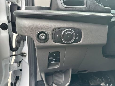 Used 2024 Ford Transit 350 XLT RWD image 11