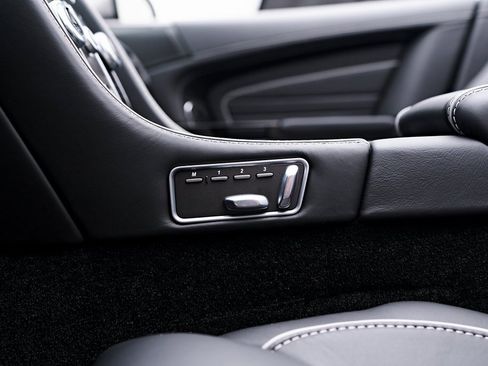 Used 2016 Aston Martin DB9 GT image 57