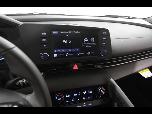 Certified 2025 Hyundai Elantra Sport FWD image 9