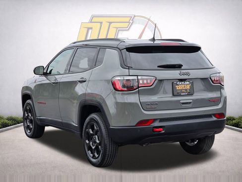 Used 2023 Jeep Compass Trailhawk w/ Trailhawk Convenience Group image 7