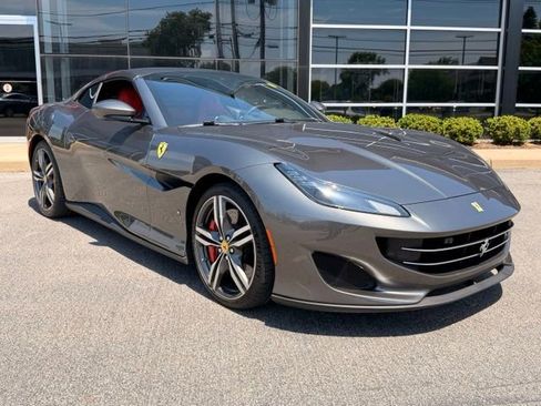 Used 2020 Ferrari Portofino RWD image 4