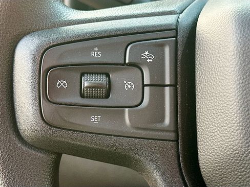 Used 2022 Chevrolet Silverado 1500 Custom image 11