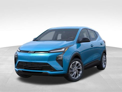 New 2027 Chevrolet Bolt LT image 6