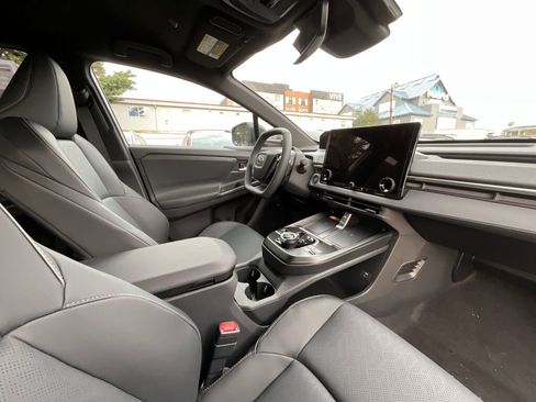 New 2026 Subaru Solterra Limited XT image 19