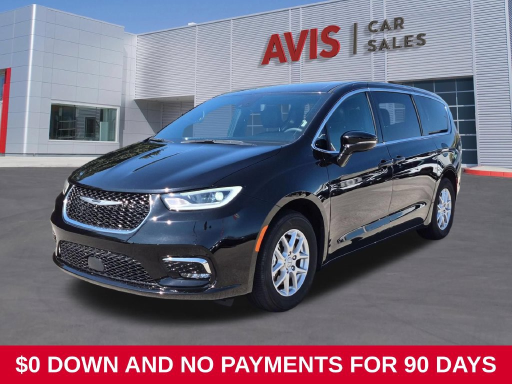 Used 2026 Chrysler Pacifica Select FWD image 1