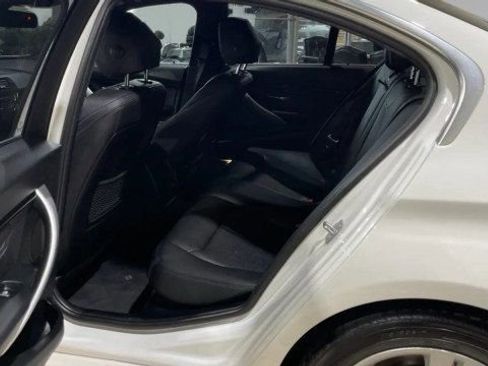 Used 2018 BMW 330e 330e iPerformance Plug-In Hybr w/ Convenience Package image 11