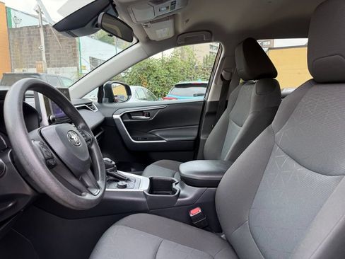 Certified 2025 Toyota RAV4 XLE AWD/4WD image 14