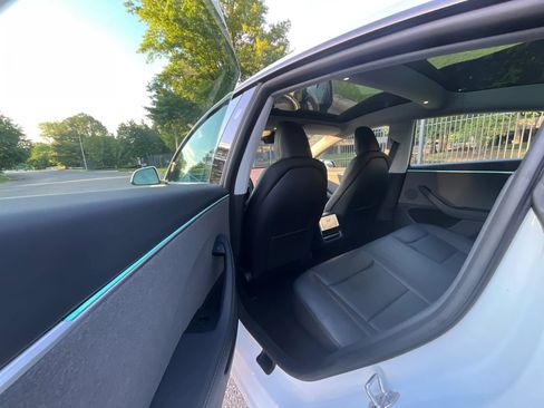 Used 2025 Tesla Model 3 RWD image 11