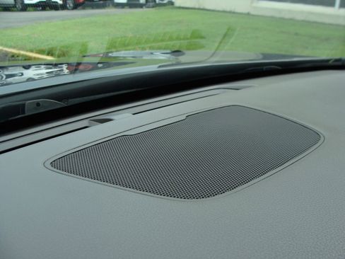 Used 2017 Genesis G80 3.8 w/ Option Group 03 image 26