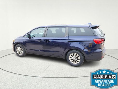 Used 2020 Kia Sedona LX image 4