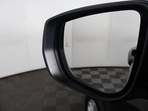 Used 2023 Jeep Grand Cherokee Laredo AWD/4WD image 35