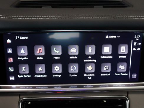 Certified 2022 Porsche Panamera image 19