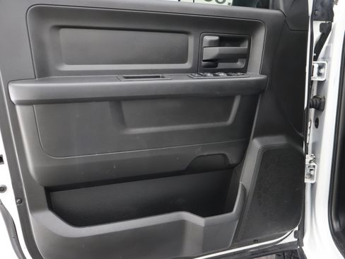 Used 2022 RAM 3500 Tradesman AWD/4WD image 38