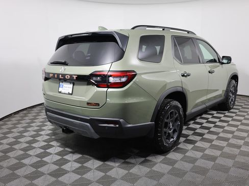 New 2026 Honda Pilot TrailSport image 4