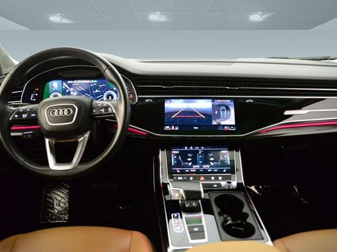 Used 2024 Audi Q7 3.0T Premium Plus AWD/4WD image 3