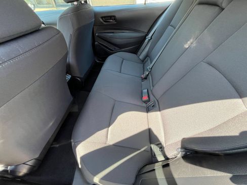 Used 2025 Toyota Corolla LE FWD image 21