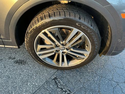Used 2020 Audi Q5 e Prestige image 29