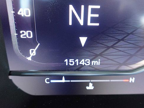 Used 2024 GMC Sierra 1500 Denali Ultimate AWD/4WD image 18
