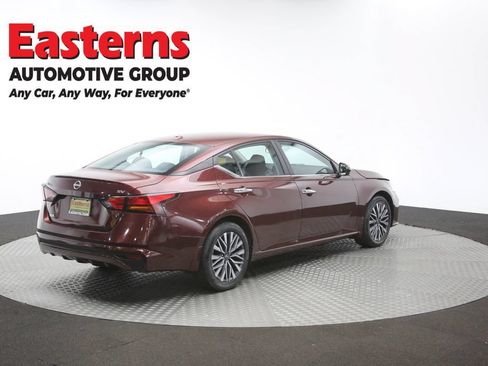 Used 2023 Nissan Altima 2.5 SV FWD image 40