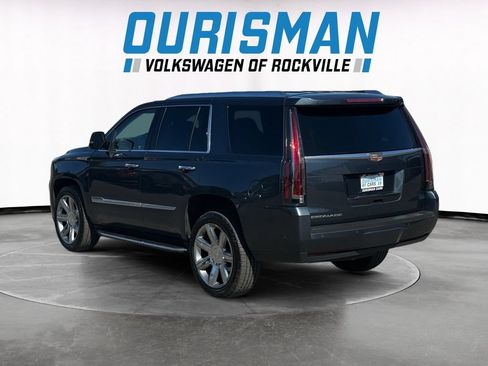 Used 2020 Cadillac Escalade Luxury AWD/4WD image 4