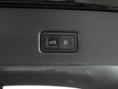 Certified 2025 Audi RS 7 performance Sportback AWD/4WD image 90