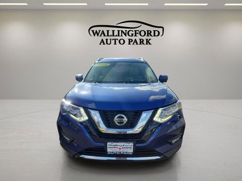 Used 2018 Nissan Rogue SL w/ Premium Package image 2