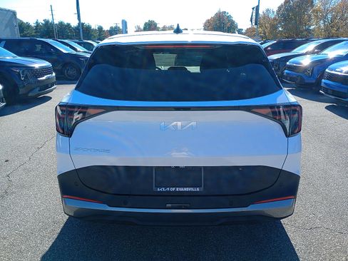 New 2026 Kia Sportage EX image 6