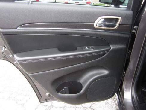 Used 2014 Jeep Grand Cherokee Limited w/ Trailer Tow Group IV image 61