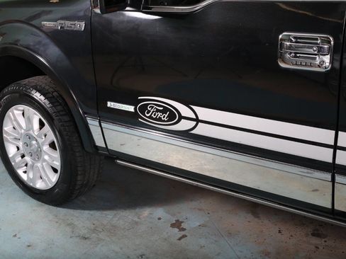 Used 2013 Ford F150 Platinum AWD/4WD image 29