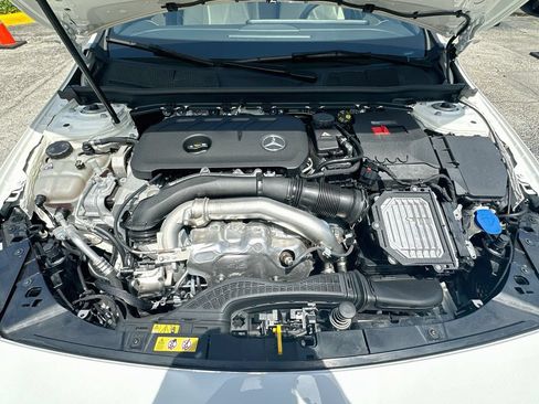 Used 2025 Mercedes-Benz CLA 250 image 30