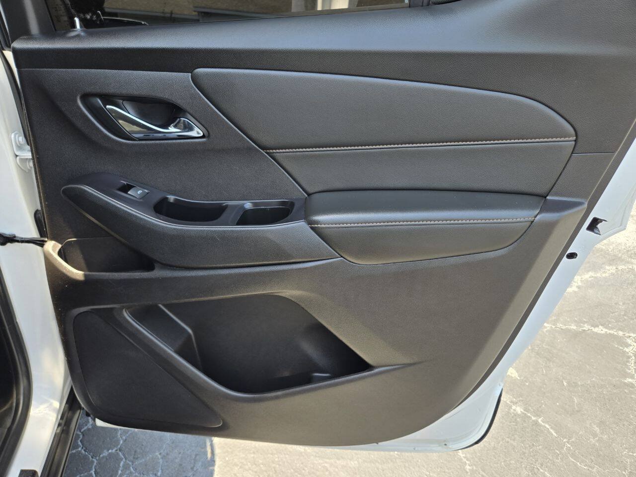 Used 2019 Chevrolet Traverse LT w/ LT Premium Package FWD image 49