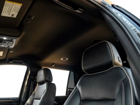 Used 2023 Chevrolet Tahoe Premier image 32