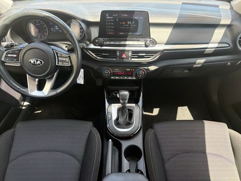 Used 2019 Kia Forte S w/ S Premium Package FWD image 2