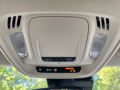 Used 2023 Buick Envision Preferred FWD image 31