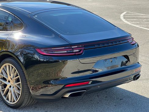 Certified 2020 Porsche Panamera Edition image 8