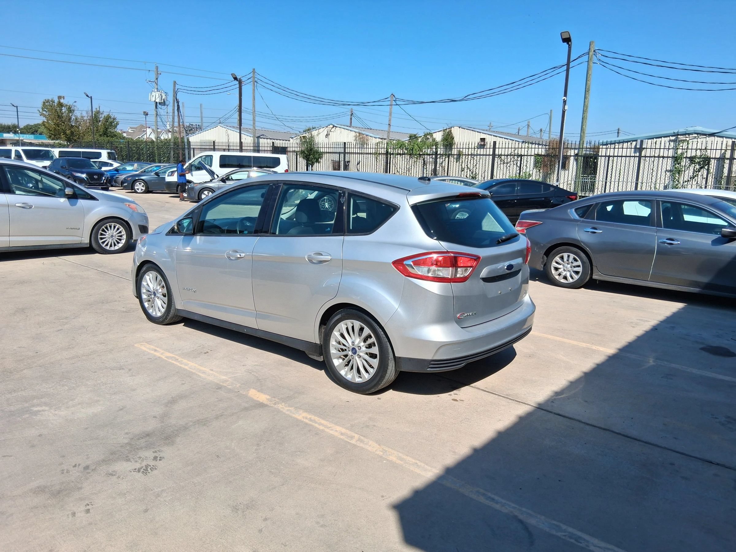 Used 2017 Ford C-MAX SE FWD image 4