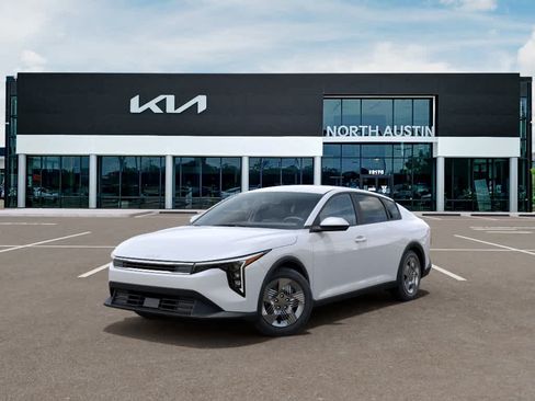 New 2026 Kia K4 FWD image 1
