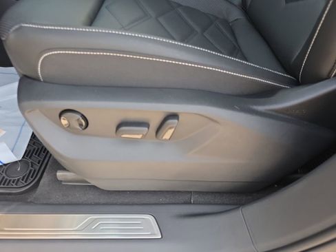 New 2026 Volkswagen Atlas SE image 13