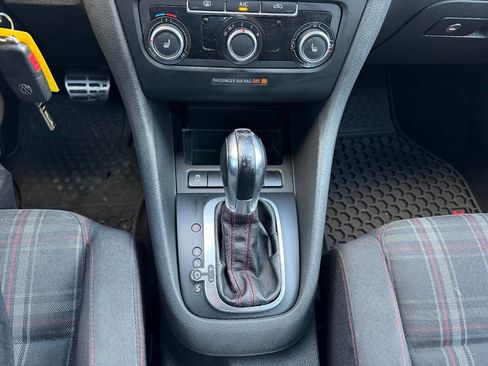 Used 2013 Volkswagen GTI 4-Door FWD image 15