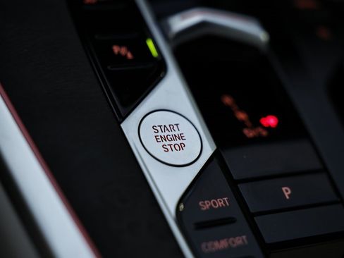 New 2026 BMW X5 xDrive40i w/ M Sport Package image 40