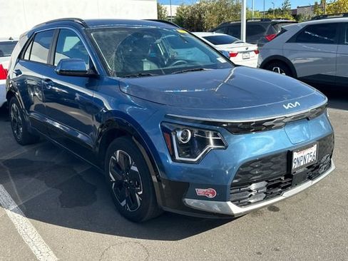 Used 2024 Kia Niro Wind FWD image 2