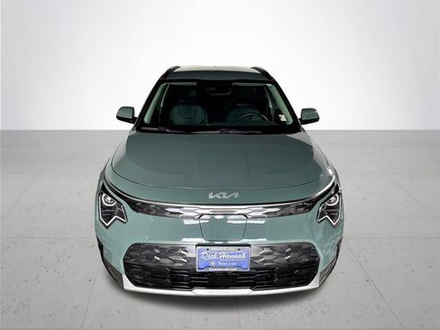 Used 2024 Kia Niro Wind w/ Wind Preserve Package FWD image 3