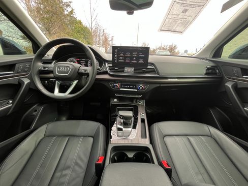 Used 2025 Audi Q5 2.0T Premium image 33