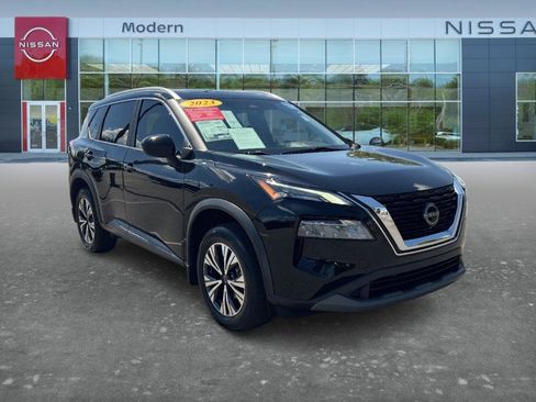 Certified 2023 Nissan Rogue SV w/ SV Premium B Package FWD image 3