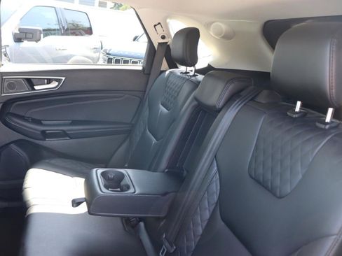 Used 2024 Ford Edge Titanium AWD/4WD image 22