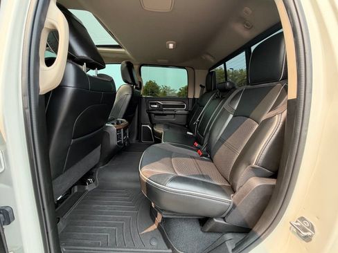 Used 2022 RAM 2500 Laramie AWD/4WD image 7